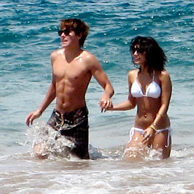 zac-efron-vanessa-hudgens-buff-couple.jpg