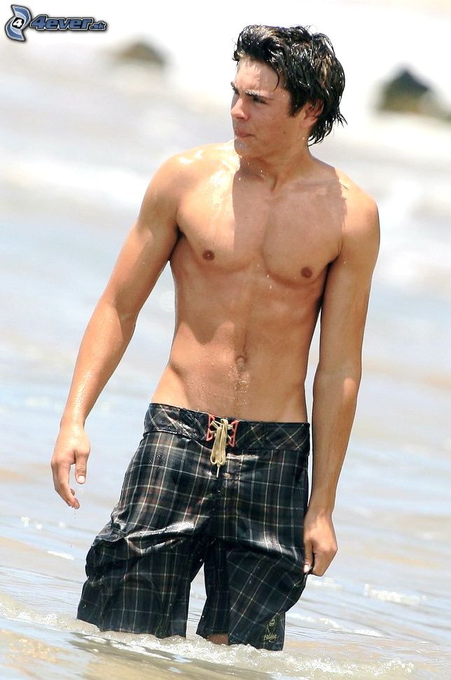 [obrazky_4ever_sk]%20Zac%20Efron%207434416.jpg